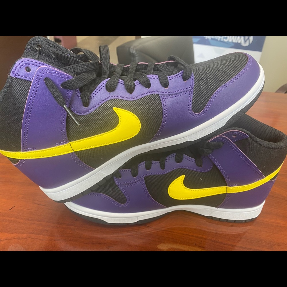 Nike Dunk High EMB Lakers